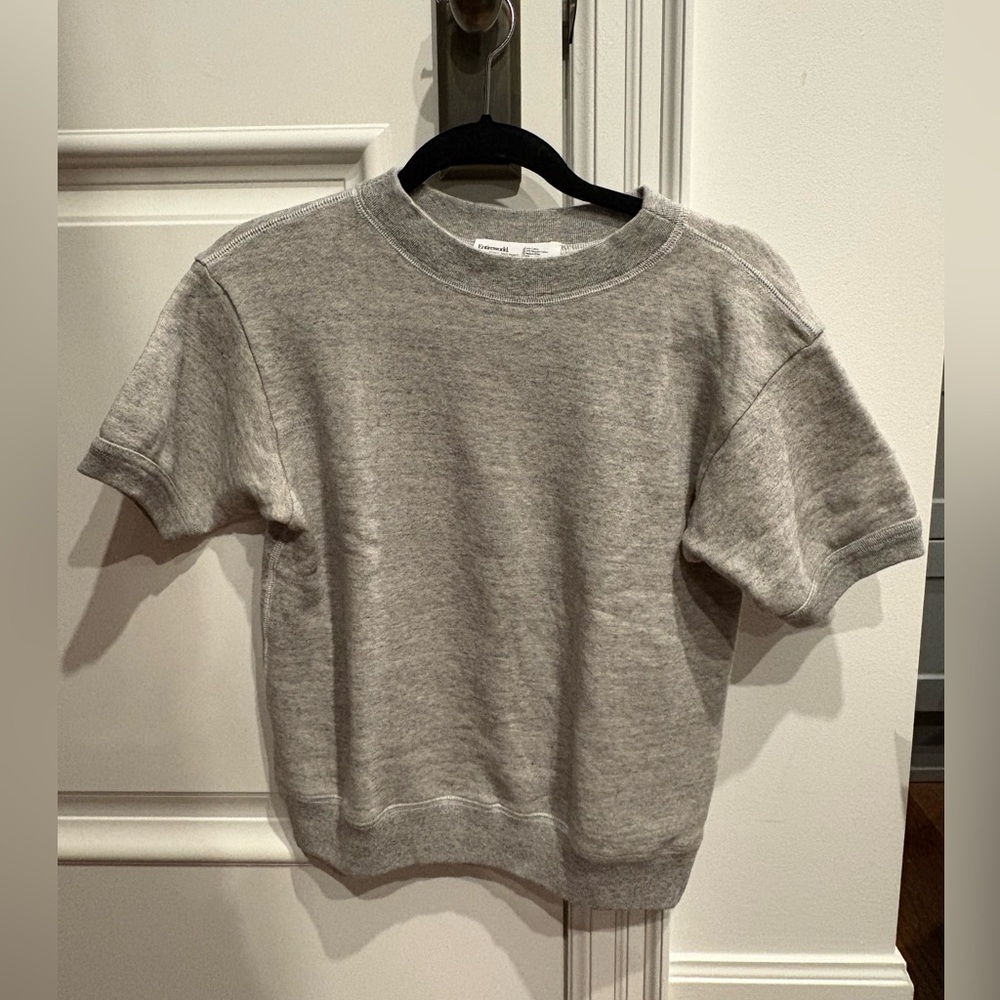 Entireworld sweatshirt tshirt - size XS